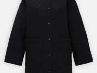 Утепленное полупальто с накладными карманами