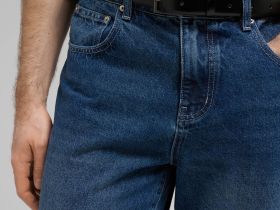 Джинсы объемного кроя