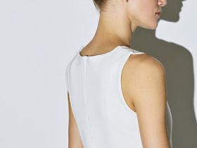 Майка с баской и рельефами, Белый