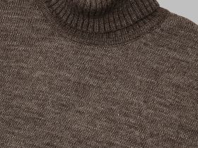 Свитер мужской