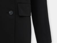 Двубортный жакет полуприлегающего силуэта