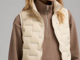 Стеганый пуховый жилет