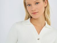 Джемпер в рубчик с воротником-поло, Белый