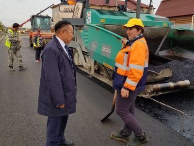 «Времени осталось очень мало». Алексей Колодезников поручил ускорить ремонт дорог в Якутске