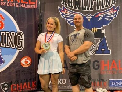 Якутянка Сардана Осипова произвела фурор на турнире «Мистер Олимпия-2019»