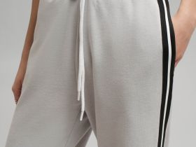 Брюки свободного кроя из футера