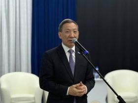 В Якутске прошла конференция, посвящённая наследию Сергея Зверева