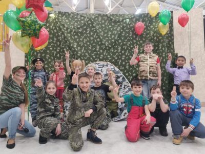 Юные защитники в авангарде