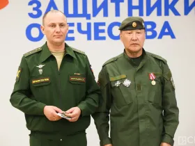 В Якутске вручили нагрудные знаки «Доброволец Донбасса» ветеранам СВО