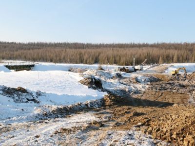 На Чуоналыре начали строить мост