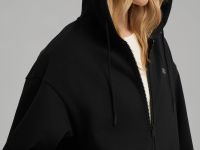 Толстовка объемного кроя из футера