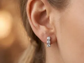 Серьги из белого золота с бриллиантами э0901сг04164000
