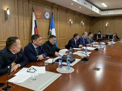 До закрытия ледовой переправы в Якутию завезут ещё 2 526 тонн муки