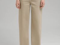 Джинсы женские