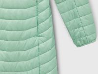 Стеганое утепленное пальто с капюшоном