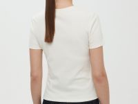 Футболка приталенного силуэта