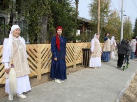 Вилюйск преображается: в День города на набережной «Поющие пески» зазвучала новая музыка