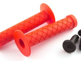 Грипсы Clark's С100 BMX с фланцами и заглушками (черный 145 мм)