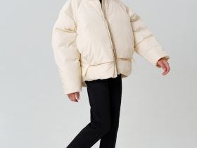 Куртка текстильная с полиуретановым покрытием для девочек