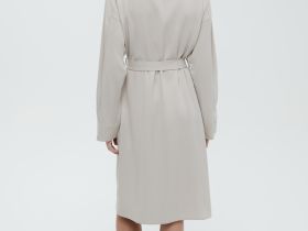 Платье сафари с нагрудными карманами и поясом