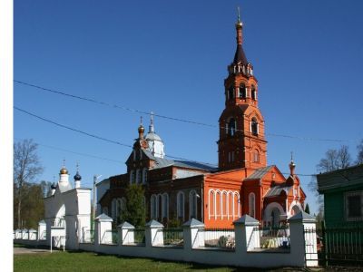 Рождественская церковь с интерьером (Церковь Успения Пресвятой Богородицы)