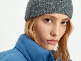 Вязаная шапка