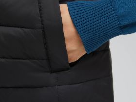 Стеганый пуховый жилет