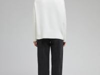 Свитер с шерстью