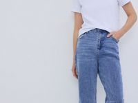 Прилегающие джинсы Mom, Голубой