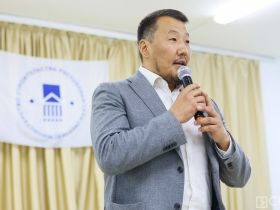 В Якутске впервые проходит конкурс мастеров отделочных работ