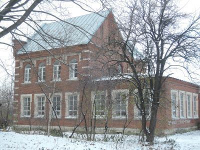 Здание земской школы