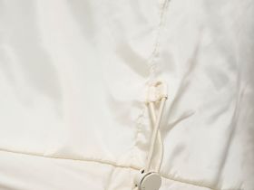 Стеганая куртка с искусственным утеплителем