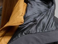 Удлиненный пуховик полуприлегающего силуэта