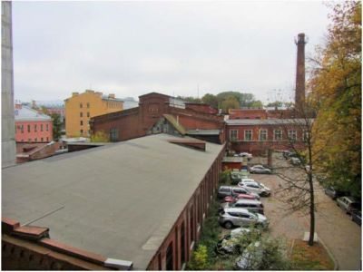 Блок цехов (с двумя трубами) и котельная с дымовой трубой