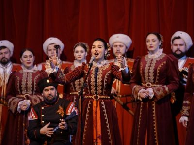 Кубанский казачий хор. Нам — 215 лет