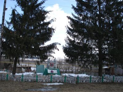 Братская могила с захоронением воинов, погибших в период Великой Отечественной войны 1941—1945 гг.