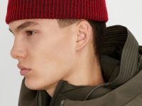 Вязаная шапка