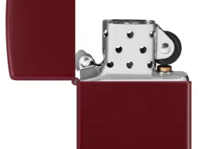 Зажигалка ZIPPO Classic с покрытием Merlot, латунь/сталь, бордовая, глянцевая, 38x13x57 мм