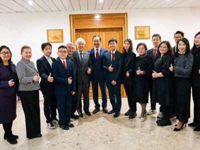 Айсен Николаев встретился с победителями международных и всероссийских олимпиад школьников