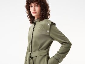 Женское платье Lacoste свободного кроя с поясом и длинным рукавом