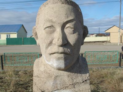 Памятный знак в честь Кралина Алексея Евсеевича, участника Гражданской войны в Якутии