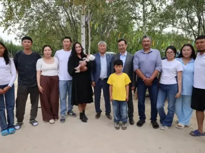 Глава Якутии побывал в гостях у многодетной семьи фермеров Сивцевых в Горном улусе
