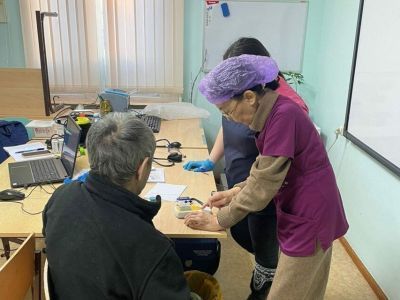 В Усть-Янском районе работают две бригады летающих врачей