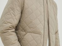 Утепленная стеганая куртка-бомбер