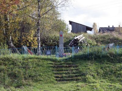 Братское захоронение советских воинов, погибших в 1941-1944 гг.