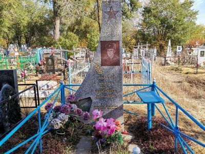 Могила воина-интернационалиста Тыщенко В.Н.