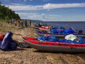 Сплав по реке Лена с посещением Ленских Столбов, тукуланов-песков Самыс Кумага и Кысыл Элэсин