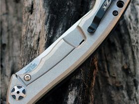 Складной нож Zero Tolerance 0452CF, сталь CPM S35VN, премиальный флиппер, рукоять титан/карбон