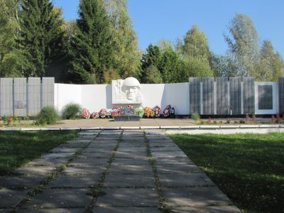 Памятное место, где в 1942 г. Советская Армия вела ожесточенные бои с немецко-фашистскими захватчиками