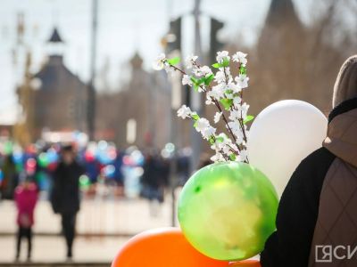 Глава Якутии поздравляет с Первомаем